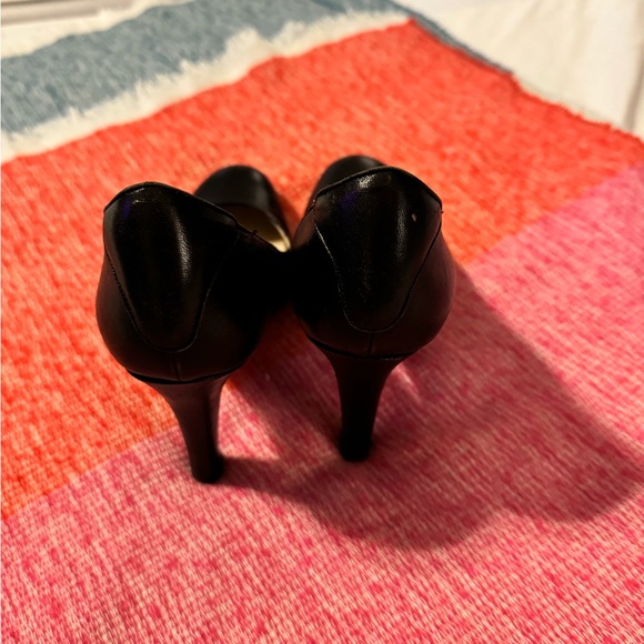 Christian Louboutin Used, in very good shape, black leather 4” heels. - Picture 8 of 8